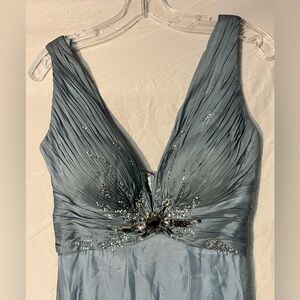 NWT Alberto Makali Silk Gown with scarf/shawl. graphite silver blue